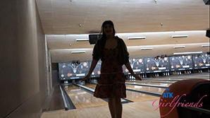 Zoey Jpeg Bowling Part 1